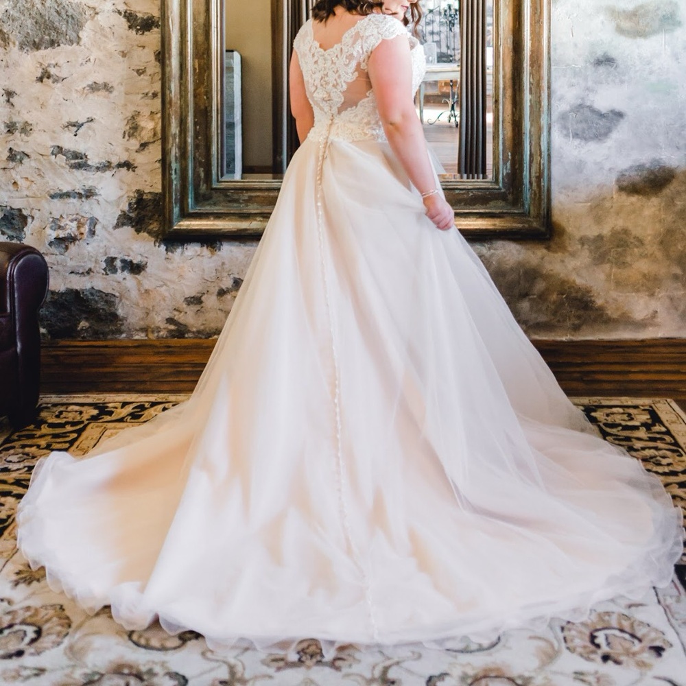 Mary’s Bridal Wedding Dress